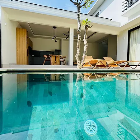 Lipah Beach Private Villas