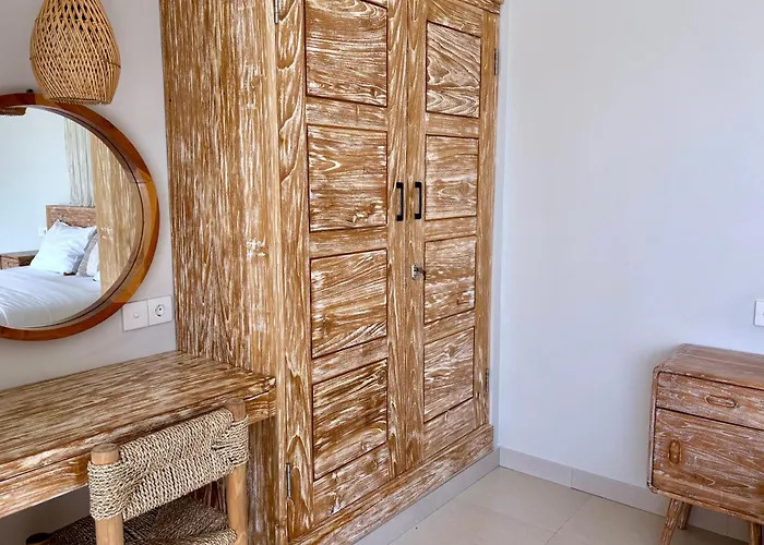 Lipah Private Villa *